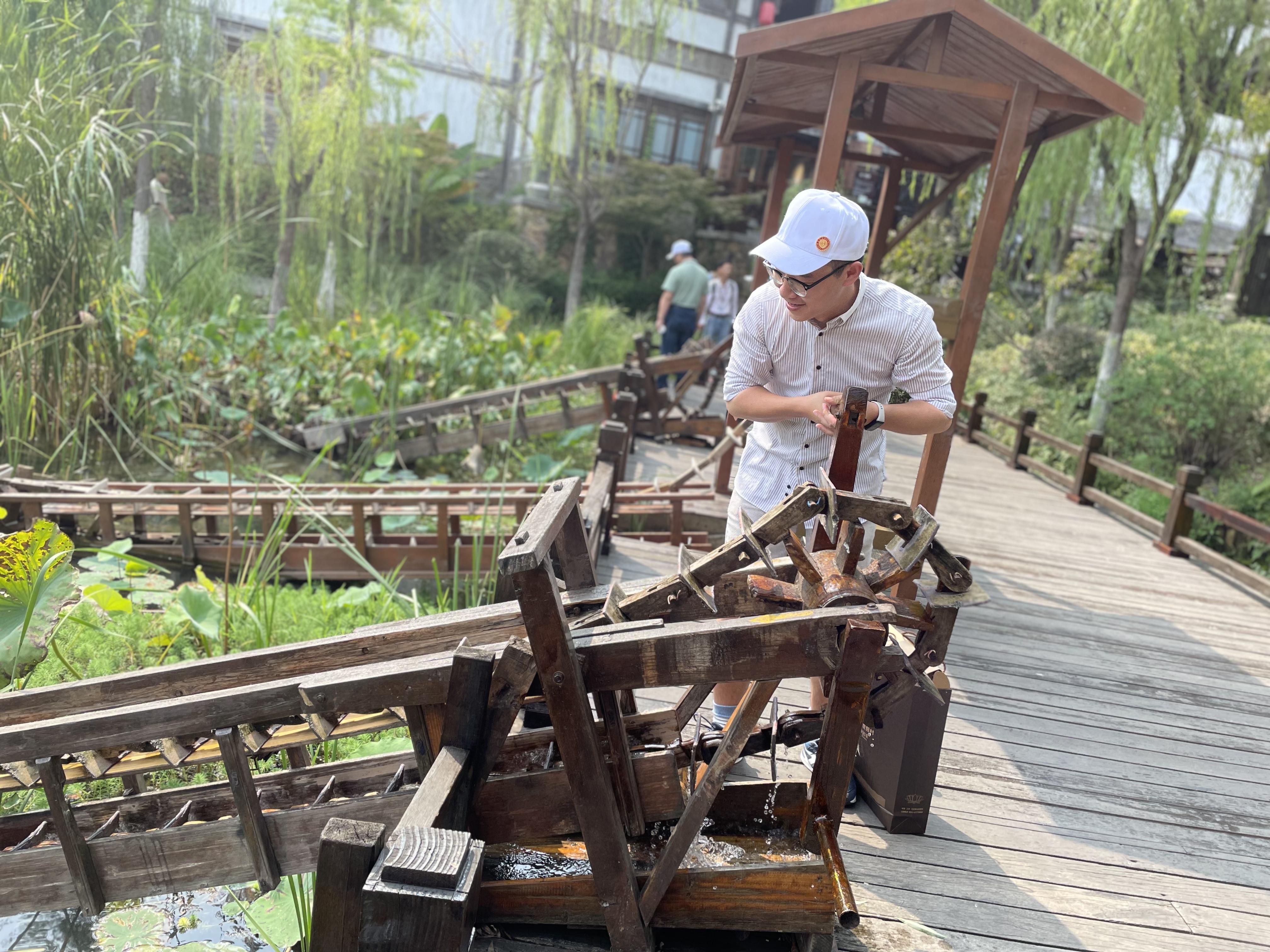 1666605913379602.jpg 曹荣华.jpg